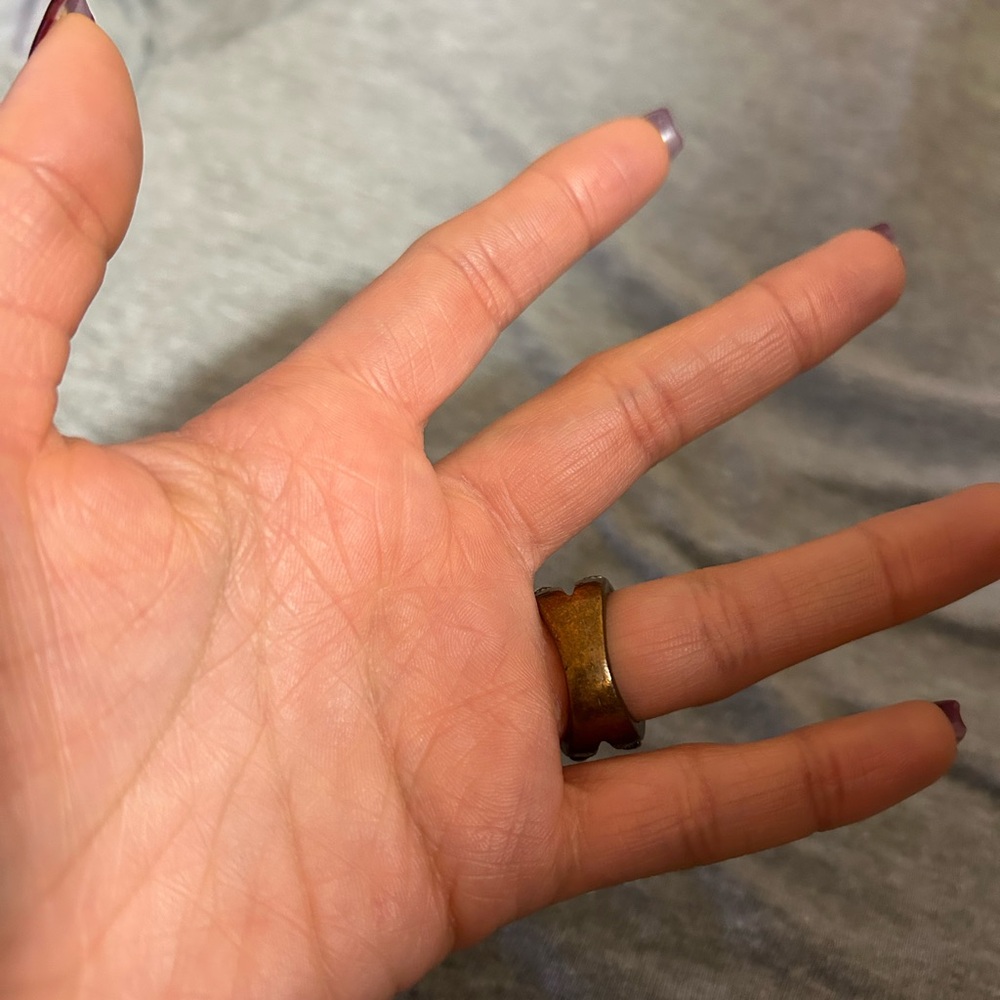 Silver Rhinestone Ring - Picture 2 of 3